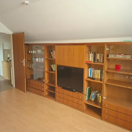 Fuer Neun Personen In Apartment