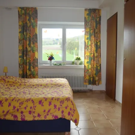 Fuer Neun Personen In Homberg (Schwalm-Eder)